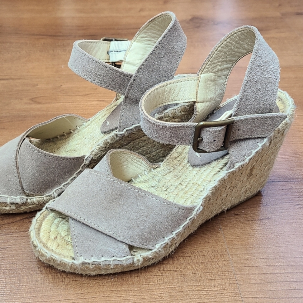 Soludos espadrille wedge in taupe suede